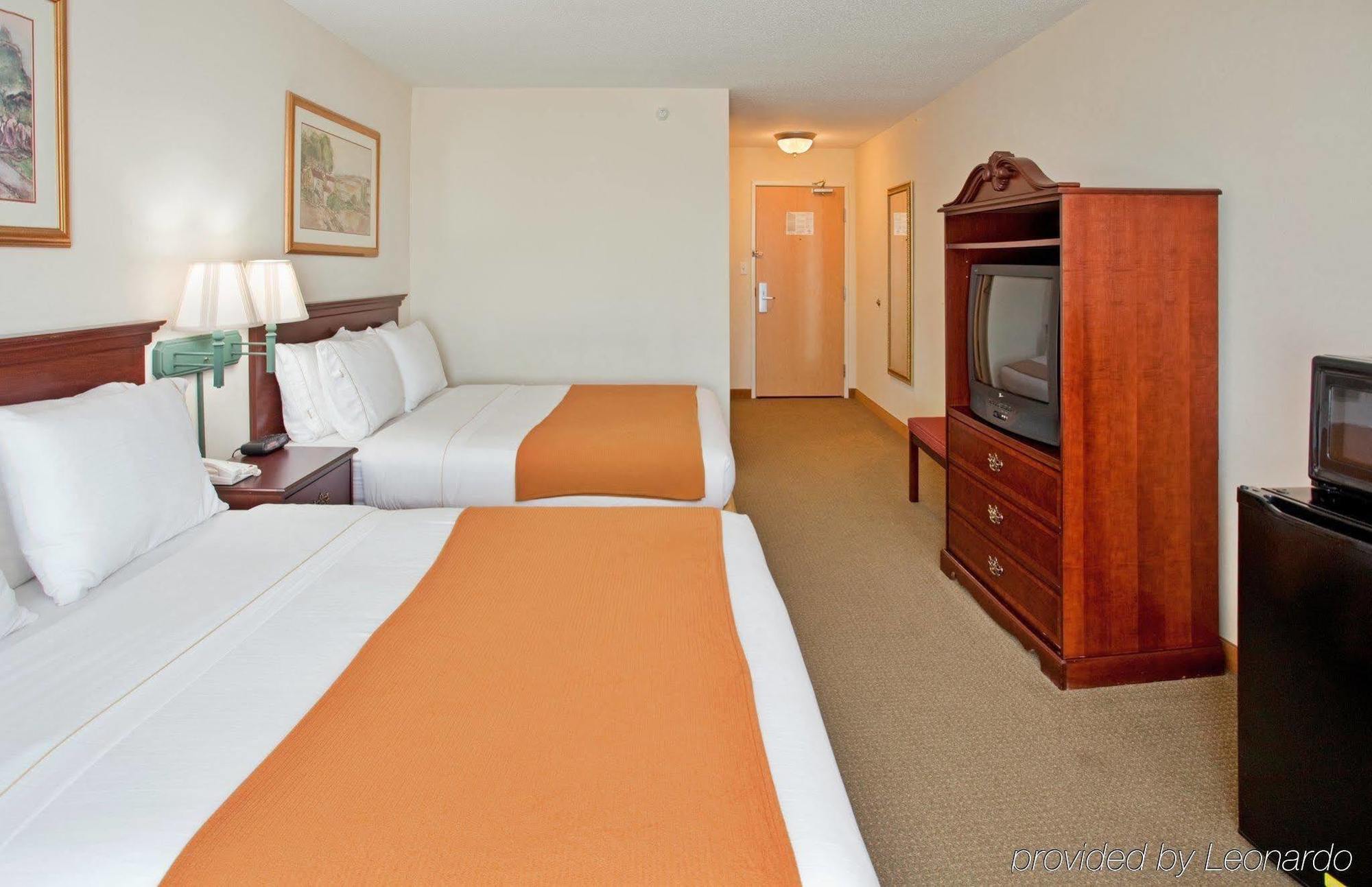 Baymont By Wyndham Fulton Hotel Eksteriør billede
